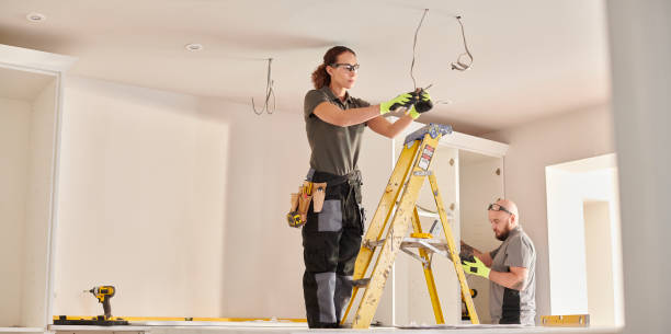 Best Affordable Electrician  in Lyndonville, VT